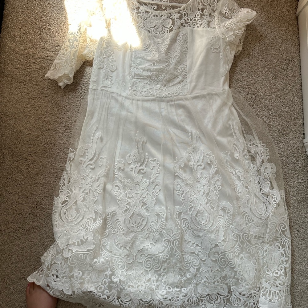Dresses size L shorts size 12 - Picture 15 of 16